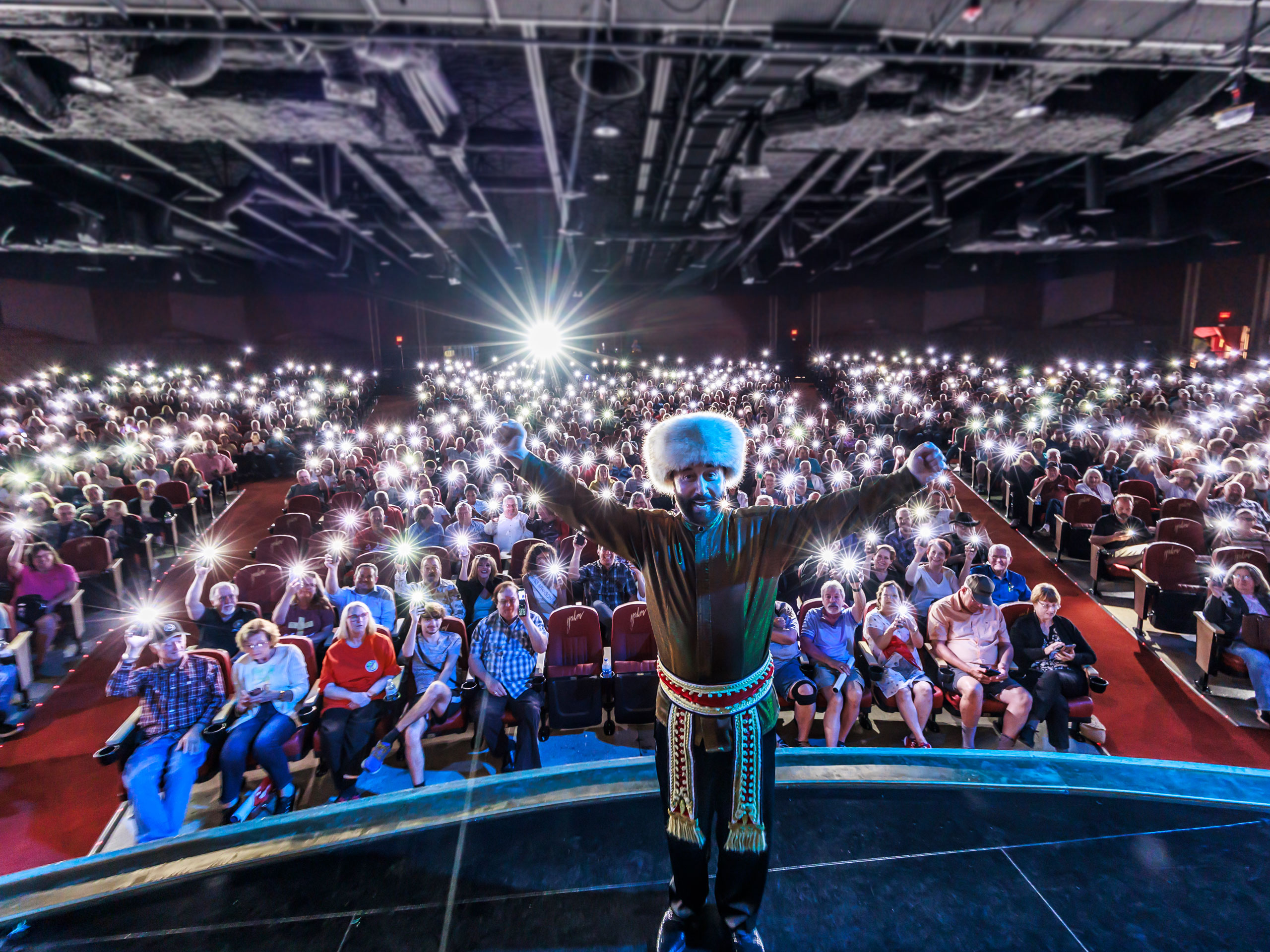 Yakov_Theatre_On_Stage_Branson